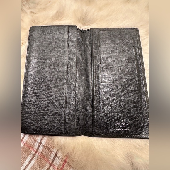 Louis Vuitton Wallet - Picture 2 of 7